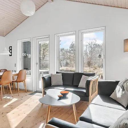 1577-aakirkeby-malurtvej-5 *