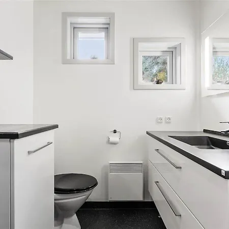 Holiday home 1577-aakirkeby-malurtvej-5