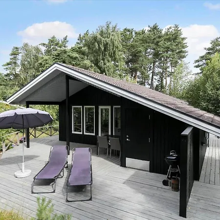 Holiday home 1577-aakirkeby-malurtvej-5